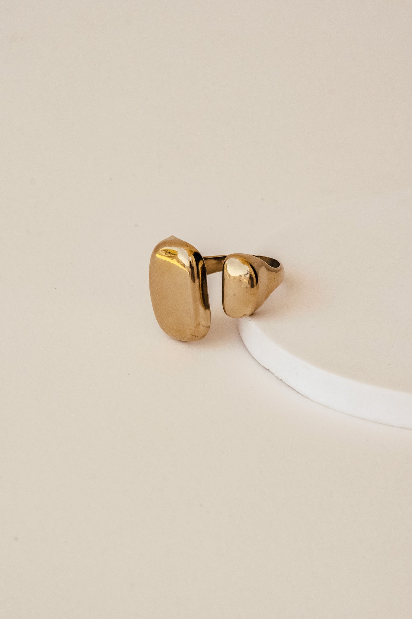 Amara Ring