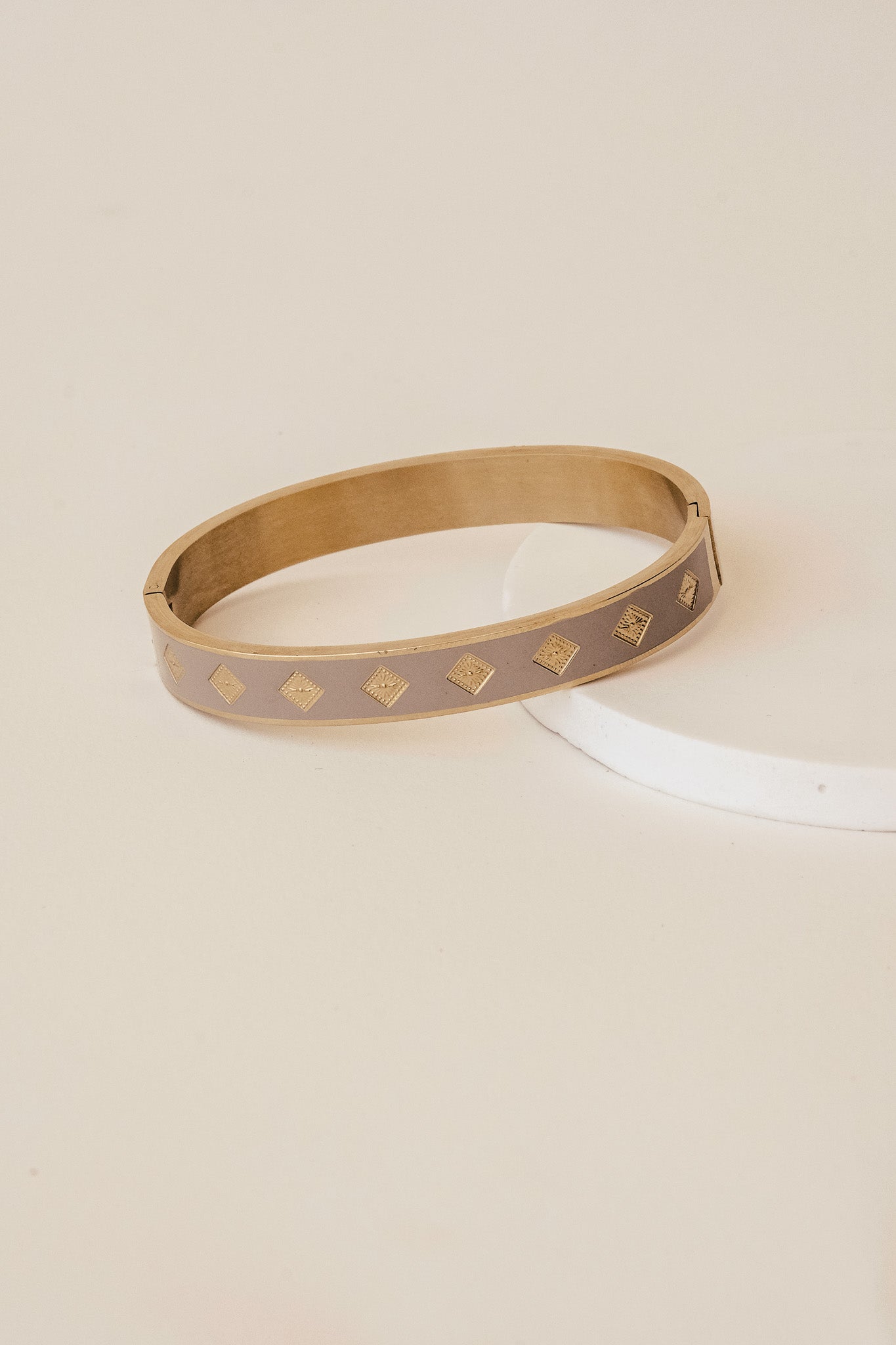 Adele Bangle - Taupe