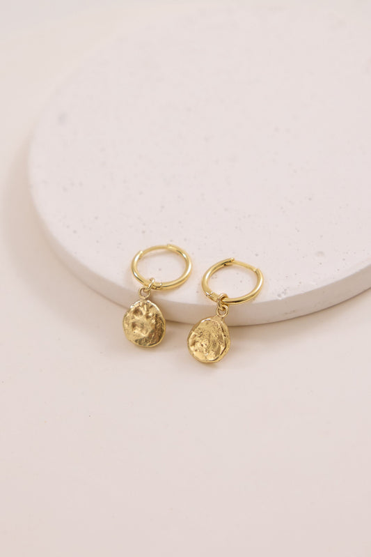 Romi Pebble Huggie Earrings - Gold