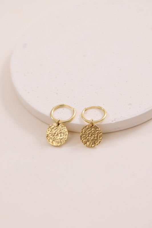 Rosita Huggie Earrings - Gold